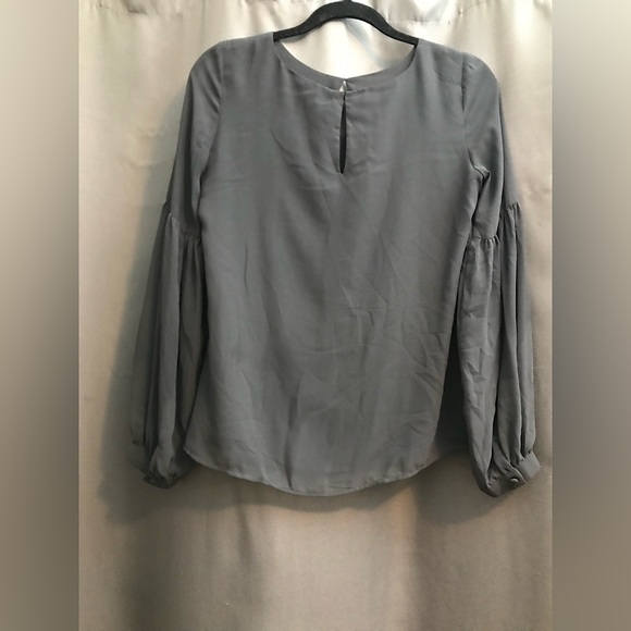Express grey sheer long sleeve loose blouse size xs - Picture 3 of 4